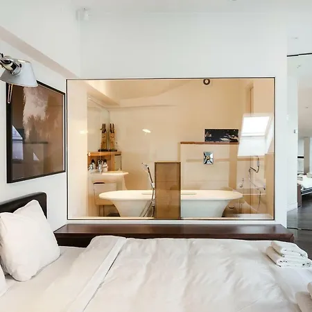 Stylish & Arty Loft In By Houseys *