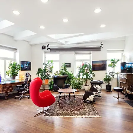 Stylish & Arty Loft In By Houseys Vilnius