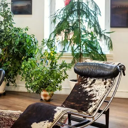 Stylish & Arty Loft In By Houseys Διαμέρισμα *