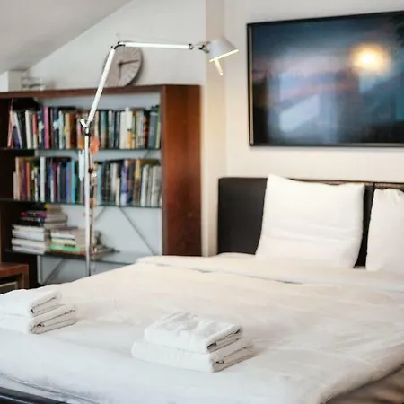 Stylish & Arty Loft In By Houseys