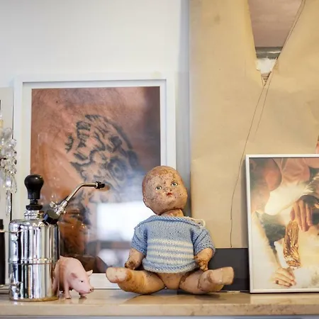 Stylish & Arty Loft In By Houseys *