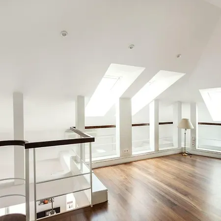 Butas Stylish & Arty Loft In By Houseys