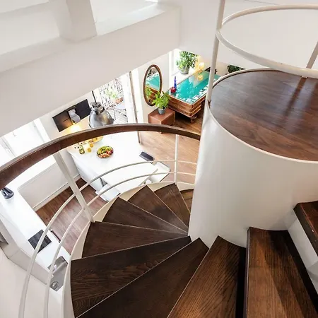 Stylish & Arty Loft In By Houseys Vilnius